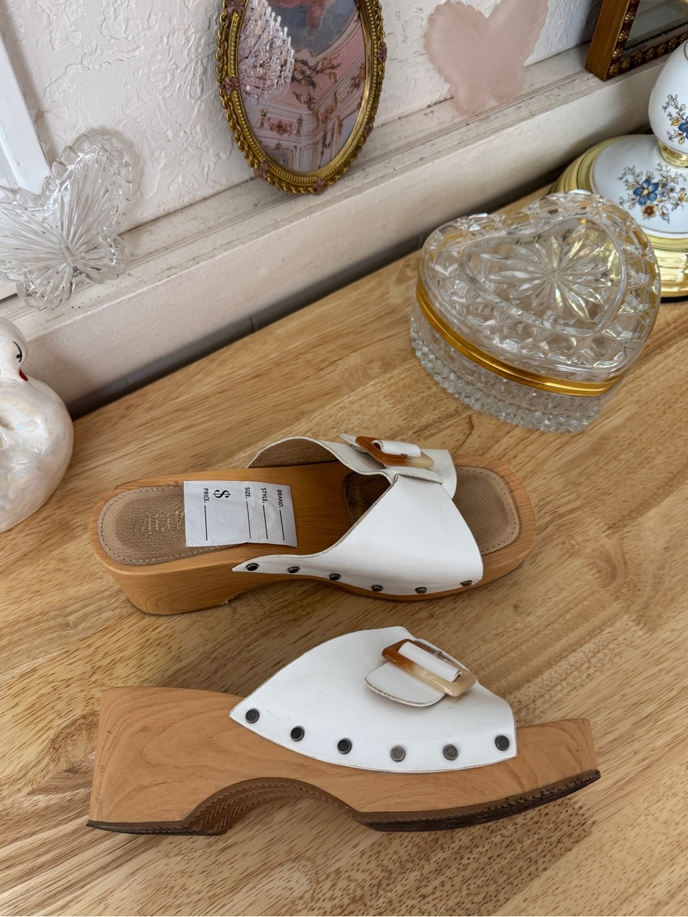 2000s Cute White Wooden Platform Slip On Slide Sandals Mules Size 7 Y2K